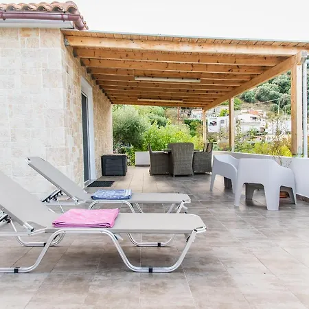 Chic & Spacious House In Rodia Lägenhet Heraklion